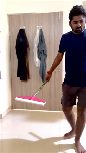 Kam chalu hai🤣doctor साहब on स्वच्छ रूम अभियान🤣#insane #shorts #feedshorts #foryou #doctor #viral