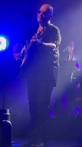 « J’ai fini par quitter notre dame et la danse Du Boléro de Ravel, roulements sans dissonance Et plutôt que m’essayer à d’autres originalités J’ai fermé le piano et avalé la clé » Bon dimanche ☺️🎶🎵🪈 💙🤍❤️ #pascalobispo #obispo #musique #NotreDameEtLaFrance #nouveautes #live | 100% Fans Obispo