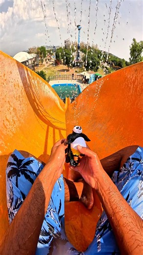Kang Fu panda in a water slide 😱 POV