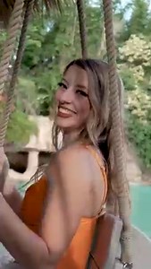 “Swing-up” to the all-new Blue Bamboo bar! Grab one of our new signature cocktails and enjoy the views of Serenity Bay. 💙 Pro tip: There's also a new selfie wall around the corner, tag us for a chance to be featured! | Discovery Cove