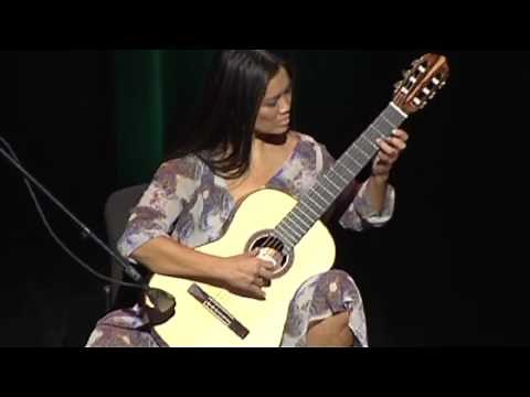 Dr Sandra Lee playing Maleguena on Classical Guitar