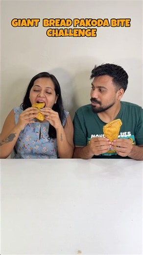 Giant Bread Pakoda Bite Challenge😱🔥 #foodie #trending #shorts