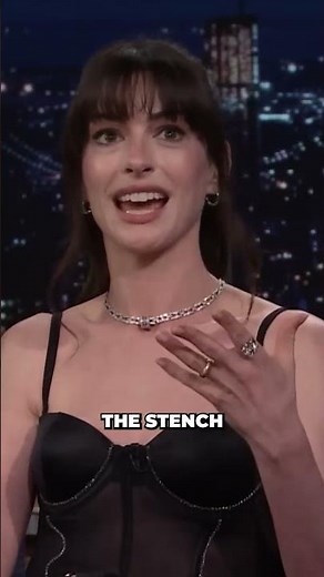 Anne Hathaway Surrounded by ROTTING Fish in Les Misérables! 😱 #annehathaway #lesmiserables