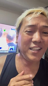 'WALA NA AKONG BUKOL. THANK YOU, LORD. I LOVE YOU PO’ 🙏🏻 Ibinahagi ng komedyanteng si Ate Gay na lumiit na ang bukol sa kaniyang leeg matapos ang ilang session ng radiation therapy. Aniya, "Wala na akong bukol, konting-konti na lang. Thank you Lord, I love you po." Matatandaang na-diagnose ng stage 4 cancer ang komedyante. 📷: Gil Aducal Morales | GMA Public Affairs