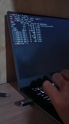 Installing Arch, Very ez #linux #archlinux #linuxricing #hyprland