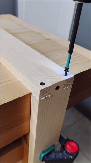 creative way to make strong wood corner joints