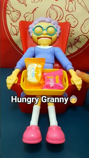 🌈ASMR-TRENDING👵 GRANNY IS HUNGRY, DON'T TAKER HER BOURBON AND POLVORON #trending #shorts #viral
