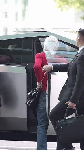 G-Dragon Inspired Outfit Matching Tips