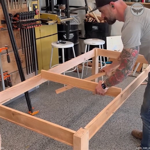 How to Build a Rustic Dining Table with Reclaimed Wood #reclaimedwood #tablebuild #diyprojects | Bourbon Moth Woodworking