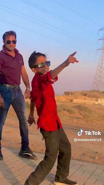 Aka Mujhko pagal krde#trending #tiktokofficial #grow #goviral #foryou