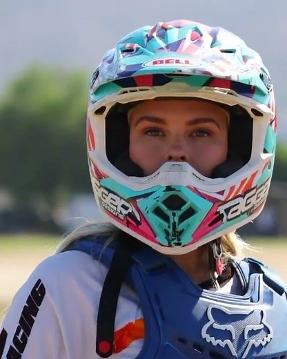 I am Kinsey Wolanski!!