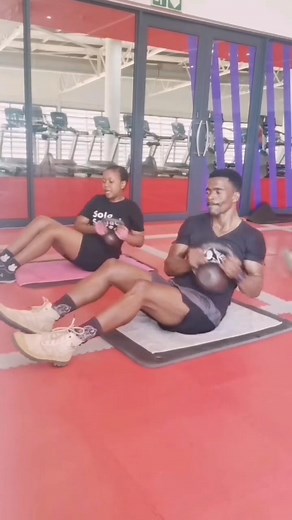 Couple workout. #everyoneシ゚viralシviralシfypシ゚viralシalシ #TakeChargeOfYourHealth #foreverstrong | Sk.fitness | Facebook