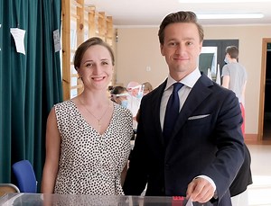 Chcą podwyższyć wiek emerytalny! Zaskakujący postulat Konfederacji