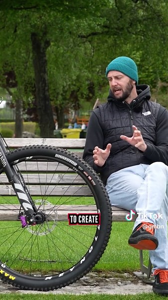 The future is here, or is it ? 🤔🛞 . 📺 Full Video LIVE NOW on our #YouTube! 🎬 🔍The Fastest Mountain Bike Ever? 🔗👉link in bio 👈🔗 @reynoldscycling #GMBN #MTB #GlobalMountainBikeNetwork