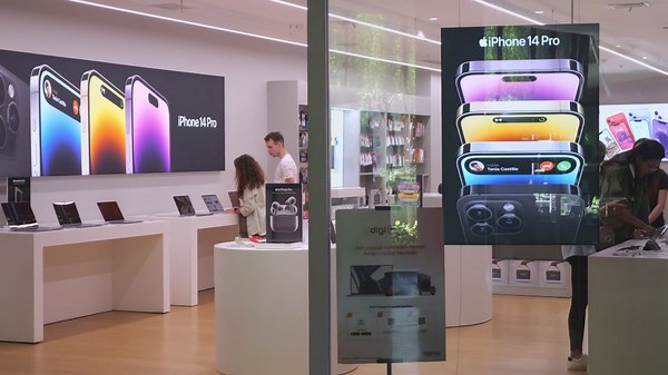 Apple plans $500 billion expansion and that includes a new facility and jobs in Houston