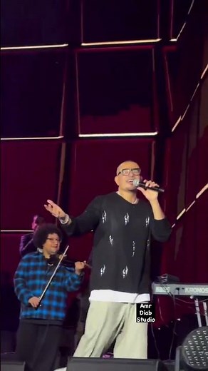 عمرو دياب - قصاد عينى (حفلة) Amr Diab - Qusad Einy (Concert)