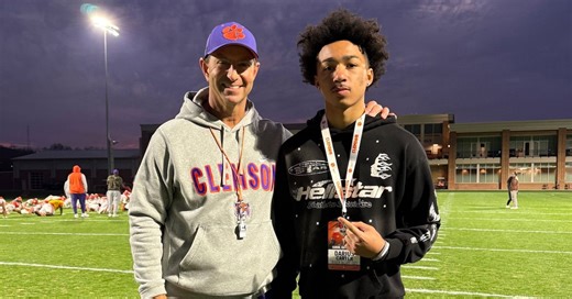 2027 in-state wideout makes spring practice visit