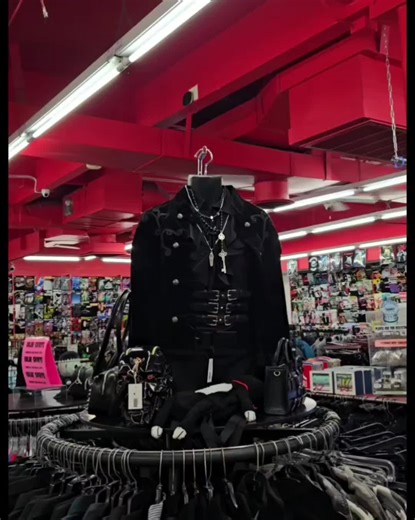 Don't take someone else's word, COME SEE FOR YOURSELF!!! SHIRTS'N'THINGS #goth #cats #gothcats