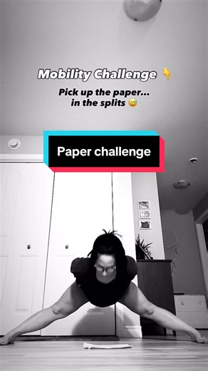 📄 Paper Challenge! Who said mobility work can't be fun? 😜 Picking up paper in the splits... Challenge accepted! #fitnessmotivation #fitnesschallenge #keepmoving #mobility