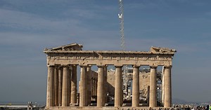 Un hombre lleva el ‘trozo del Partenón’ de su padre a las autoridades y descubre que era de un templo aún más antiguo en la Acrópolis de Atenas