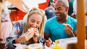 Nutritionists reveal the ideal time to eat dinner