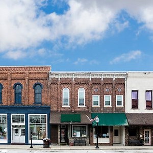 Zoom towns transforming small rural towns