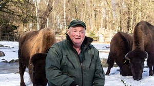 Der dienstälteste Tierpfleger Volker Friedrich denkt nicht ans Aufhören