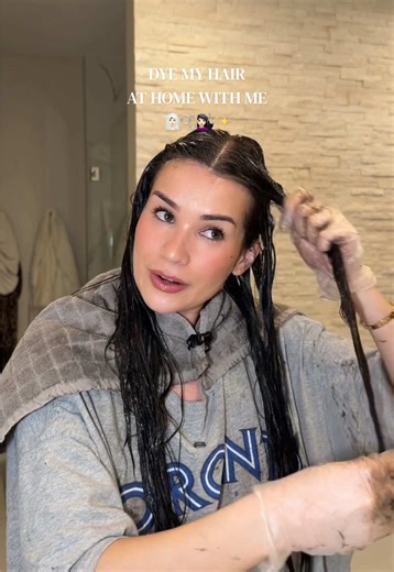 DIY Home Hair Dyeing: Shine and Color Tips!