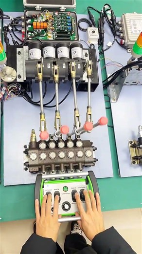 #Truck-mounted crane #Mobile crane #Drilling rig #Truck-mounted crane remote control Part 54