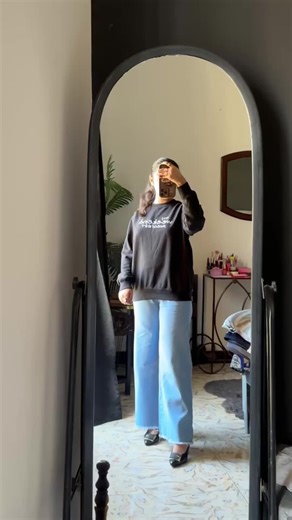 Step into confidence with Soles N Style. Trendy designs, perfect fit, timeless elegance.