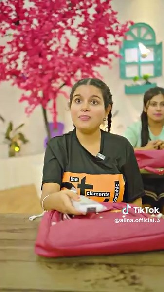 Alina official (@alina.official.3)’s videos with original sound - Alina official