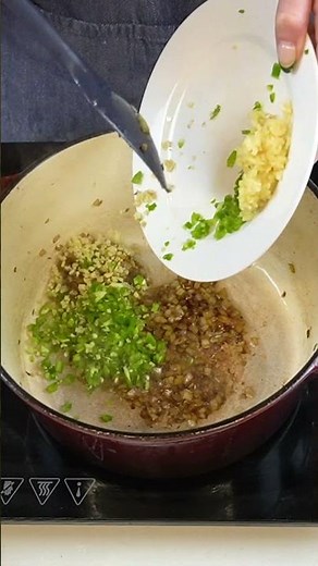 ONE POT Chicken Curry (No Coconut Milk!)