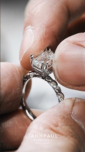 Showcasing an exquisite 2carat White Series Emerald 2.0 Diamond Engagement Ring