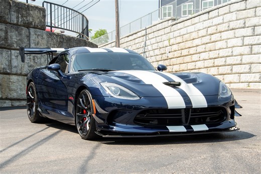 966-Mile 2016 Dodge Viper ACR Extreme