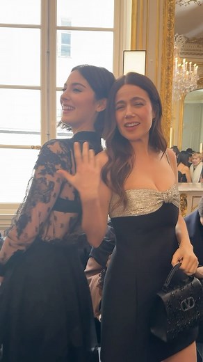 254K views · 204 reactions | The best part about #ParisFashionWeek? Reuniting with old friends. Today at @valentino’s fall 2024 show, stars like Molly Gordon (@mollsterg), @gracieabrams, @simoneashley, @mariasharapova, and more reunited to take in @pppiccioli’s latest showing. At the link in bio, see every look from the runway. | Vogue | Facebook