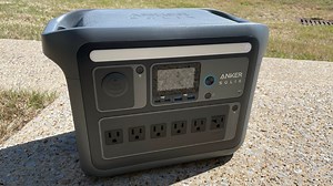 Anker Solix C1000X review: a useful but noisy power source