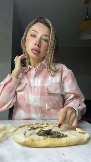 How to Make Delicious Flatbread Wraps at Home