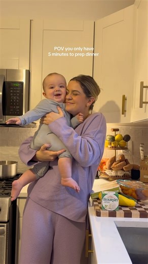 Alison Havens on Instagram: "easy & yummy tortellini dump-and-bake! 1. Preheat oven to 400 degrees. 2. Add 1 cup cherry tomatoes, 1 sliced zucchini, 1 sliced yellow squash, and 1 cup sliced chicken sausage to a baking dish. 3. Push ingredients to side of dish and place Boursin cheese in middle. 4. Drizzle with olive oil and sprinkle with seasonings. 5. Place in preheated oven for 30 minutes, then mix well until cheese is dispersed. 6. Mix in cooked tortellini, serve, and enjoy! #easydinner #quic