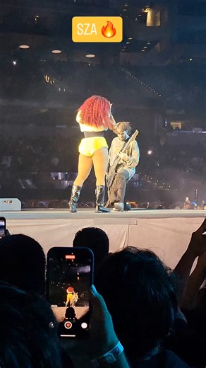 Her Voice is Insane 🔥 SZA x GNX Tour 💯 | Louie G