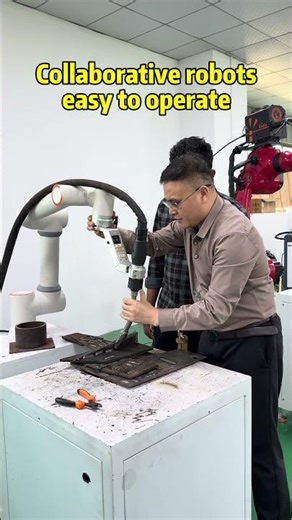 Collaborative robots that require no programming – operating them is that simple.#Six axis robots