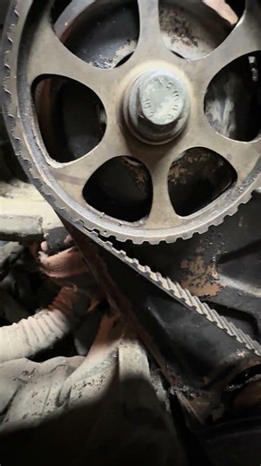 The Beauty Of True Industrial | Audi 100 C3
