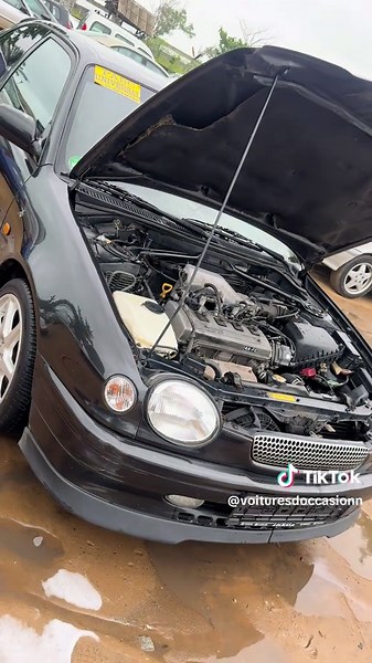 Toyota Corolla 1.6 1999 à vendre à Cotonou