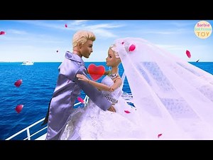 Barbie and Ken hold a romantic wedding toy story on the ship