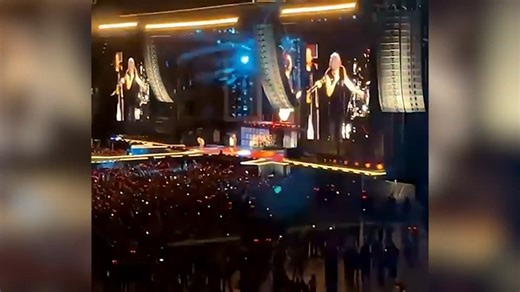 AC/DC’s surprise move at first Aussie show