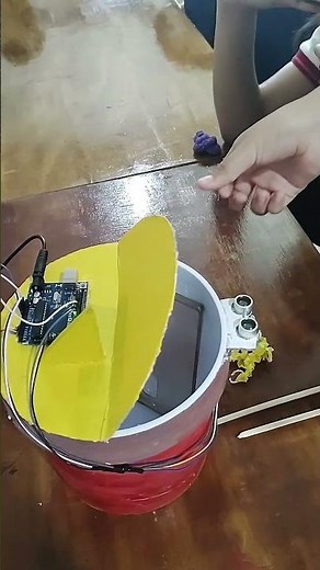 Basurero Inteligente con Arduino | Parte 9 #shorts #arduino #robotica #robotics