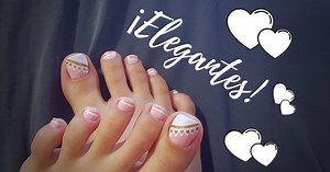 El color rosa coral es perfecto para las uñas de los pies. ¡Mira todas estas fotos de inspiración!