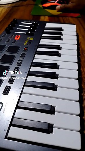 Música instrumental hrms Martinez #tutorial #musicacristianatiktok #musica #capcutvelocity #cumbiacristiana #pista #musicacristiana #cumbiacristiana #piano #martinez #instrumental #introducción