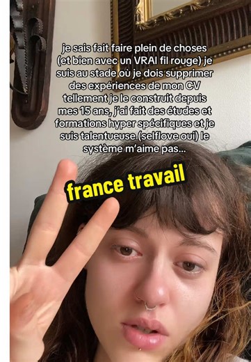 *evidemment j’ai pas pu toucher mes indemnités d´arret maladie - PARDON encore je pleure, à 2 doigts de lire mon cv sur tiktok a ce stade 🤧🤧🤧 #francetravail #emploi #chaumage #gena #pourroi