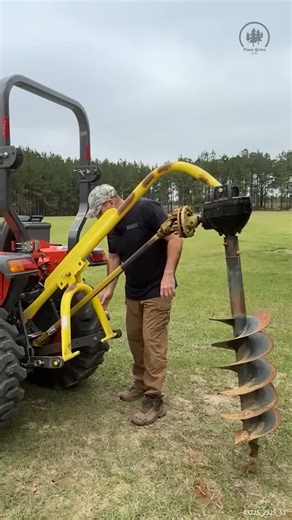 141K views · 640 reactions | How to Install a Tractor Post Auger #tactors #tractorlife #countrylife #tractortips | Piney Grove Homestead and Mini Farm | Facebook