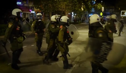 Αλέξανδρος Γρηγορόπουλος: Επεισόδια, ξύλο και χημικά στην πορεία για τα 17 χρόνια από τη δολοφονία του | MEGA TV